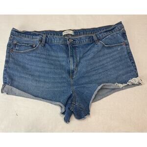 Abercrombie & Fitch Mom High Rise Cut-Off Jeans Shorts Denim Plus Size 36" Waist